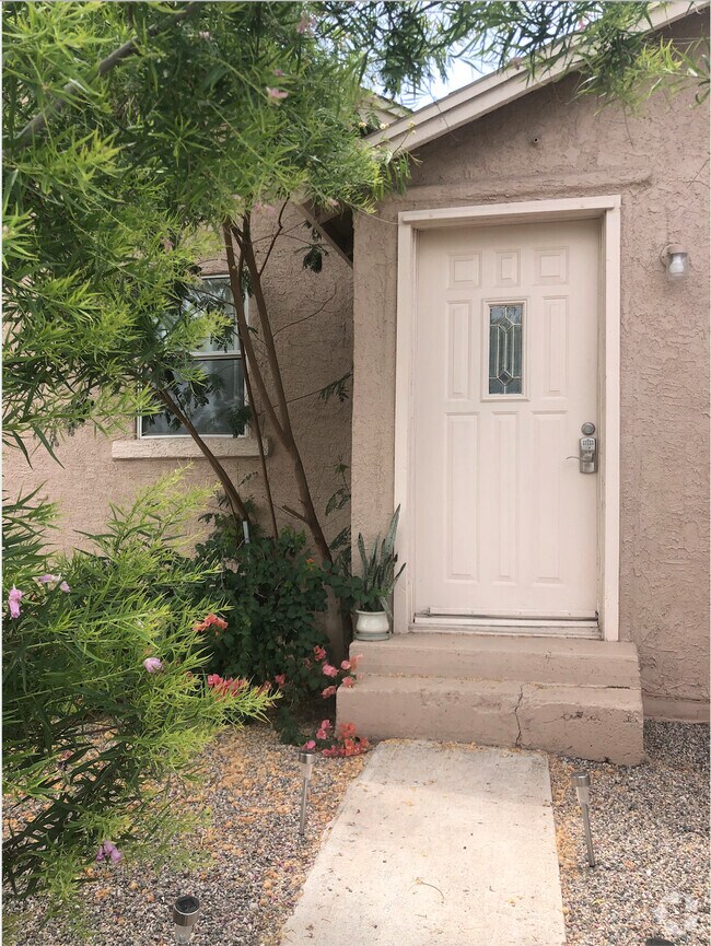 Garfield Apartments under 1,200 Phoenix, AZ 2 Rentals