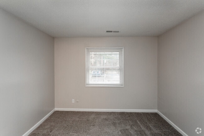 2BR, 2BA - 900 SF - Vetra 5480