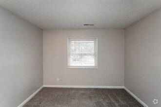 2BR, 2BA - 900 SF - Vetra 5480