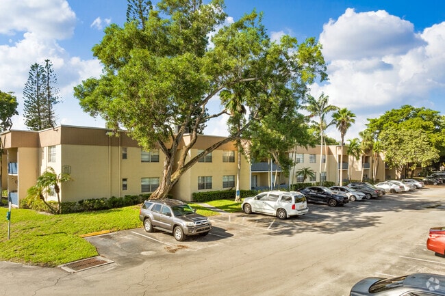 Building Photo - Sabal Pointe Apartments