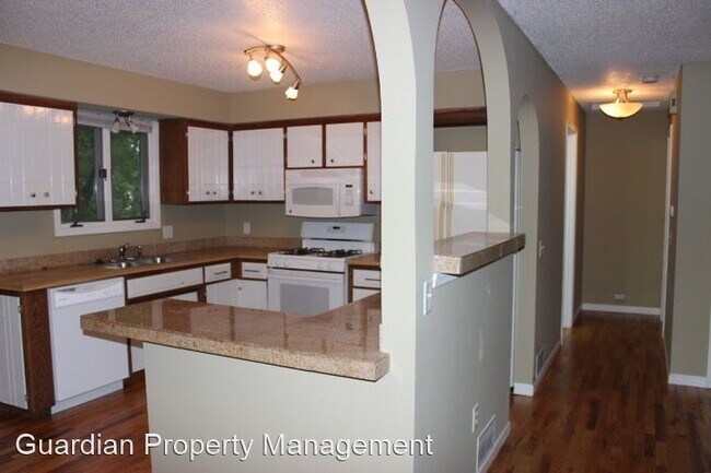 Foto del edificio - 3 br, 2 bath House - 13022 Oliver Ave S