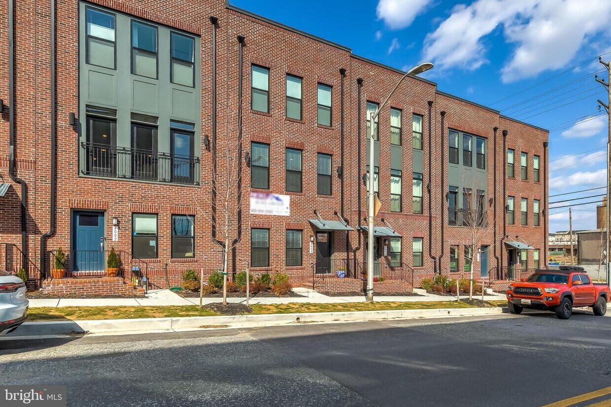 4004 Dillon St, Baltimore, MD 21224 Townhouse for Rent in Baltimore