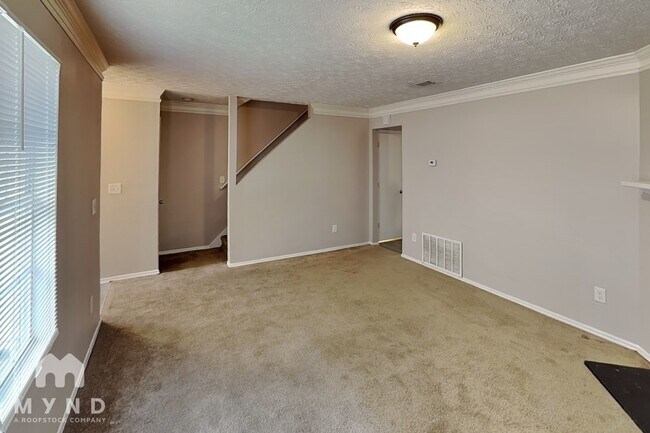 Foto del edificio - 5531 Downs Way