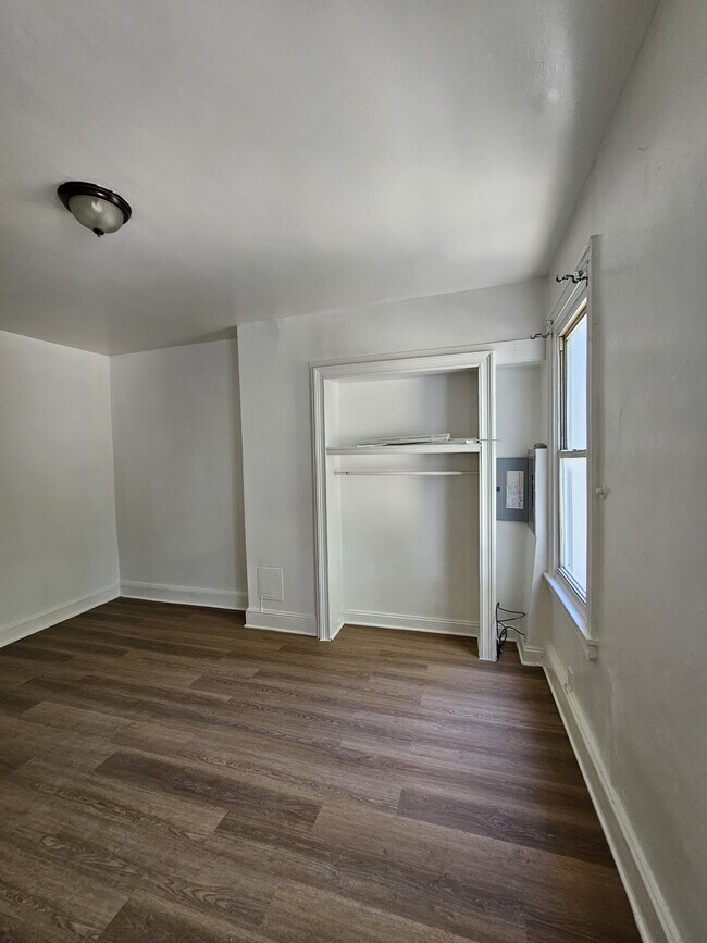 Foto del edificio - 2955 N Reese St
