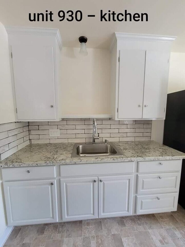 Unit 930 Kitchen - 936 Sherman St