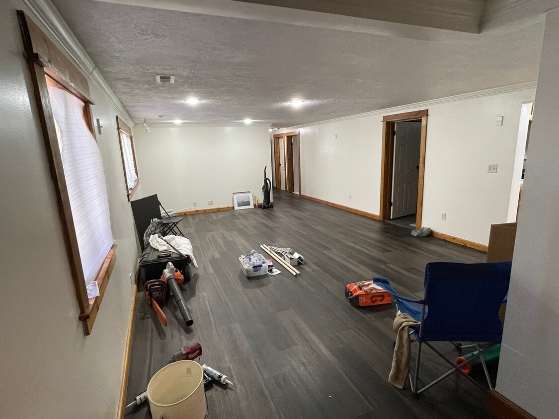 Sala de estar - 738 Fir St