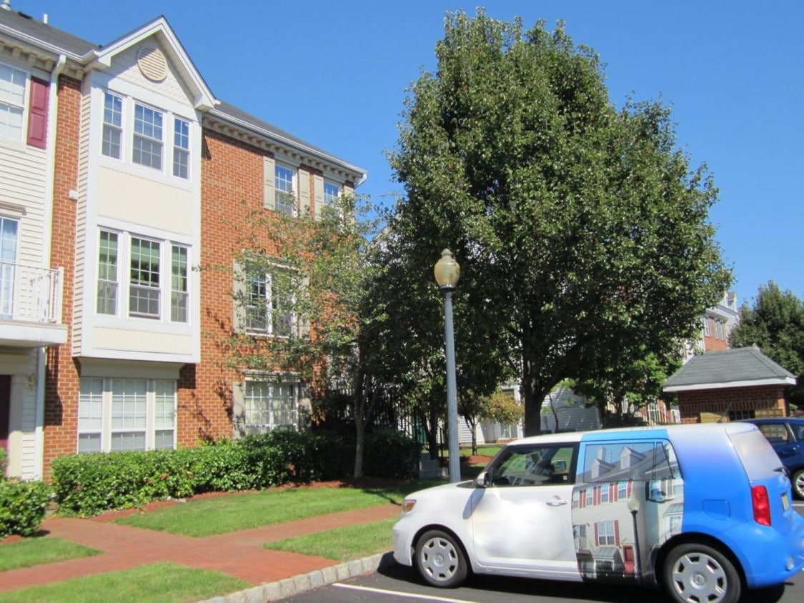 25 Cottonwood St, Jersey City, NJ 07305 Condo for Rent in Jersey City