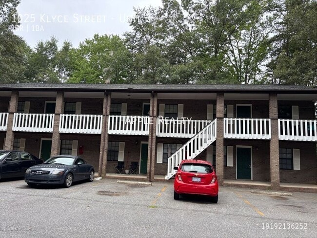 Building Photo - 1025 Klyce St