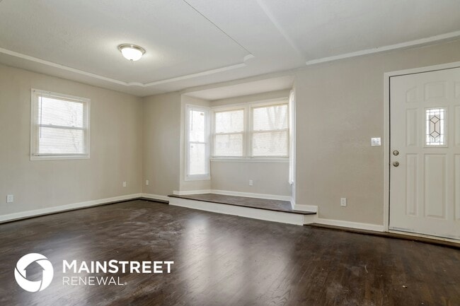 Foto del edificio - 8840 N Main St