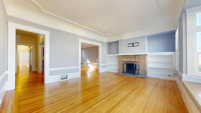 Building Photo - 767 18th Ave