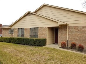 Building Photo - 1809 W Spring Creek Pkwy