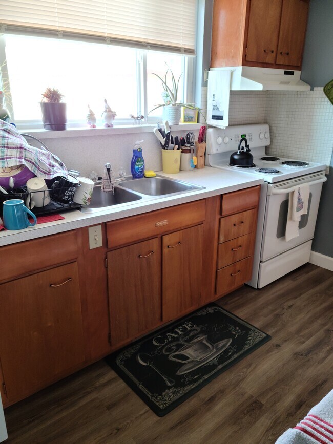 Foto del edificio - 120 Stanford Ave