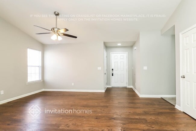 Foto del edificio - 4210 Whitfield Rd