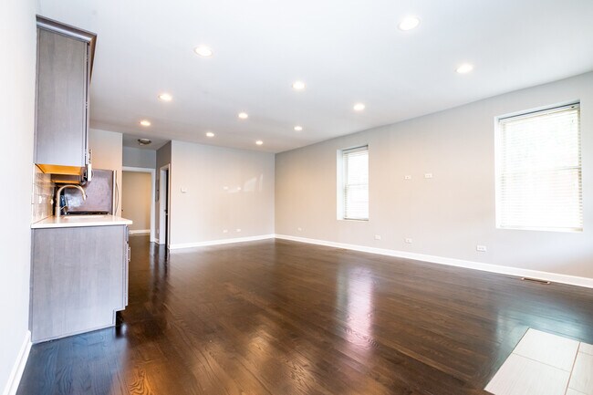 Foto del edificio - 1075 W Polk St