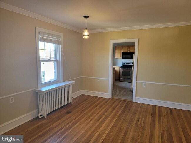 Foto del edificio - 301 Haverford Ave