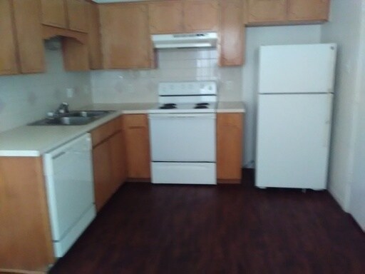 Building Photo - 1405 Van Zanten Ct