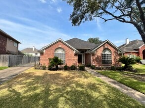 Building Photo - 1718 Berkoff Dr