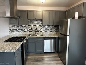 Building Photo - 3915 Cll Tereon