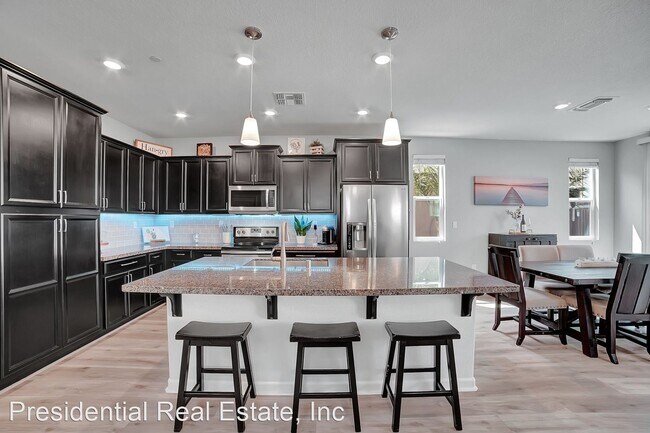 Building Photo - 4 br, 3 bath House - 2551 Grassland way