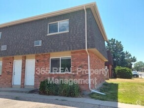 Building Photo - 706 37th Ave