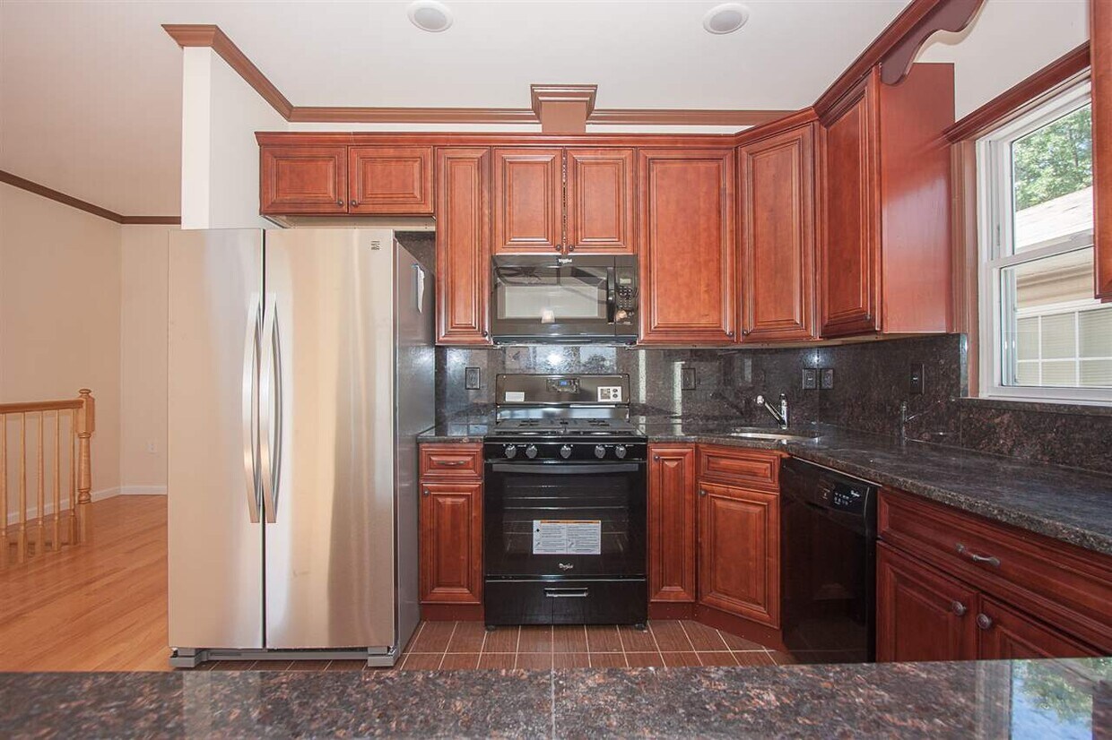 Primary Photo - 15 Parnell Pl