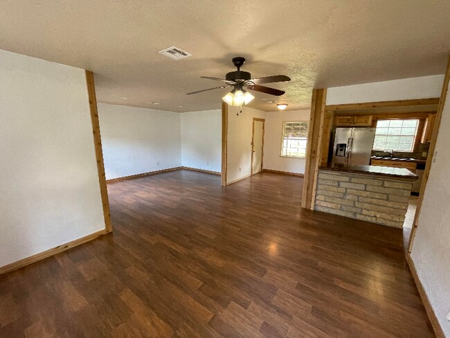 Foto del edificio - 737 NW 32nd St