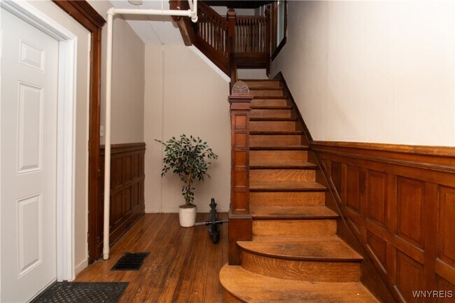Foto del edificio - 118 Norwood Ave