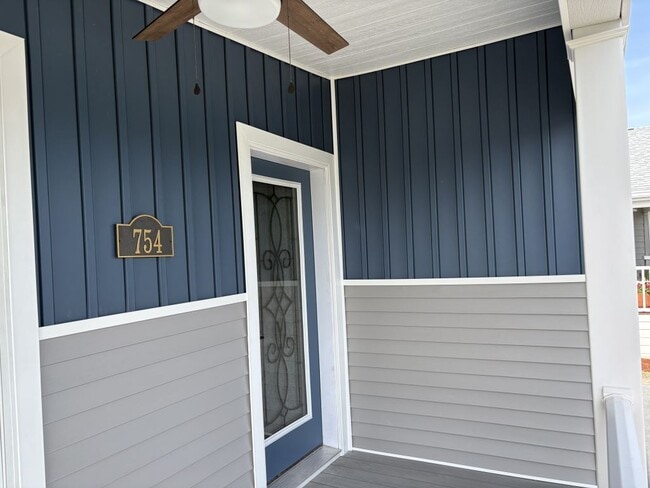 Foto del edificio - 754 Arbor Estates Way