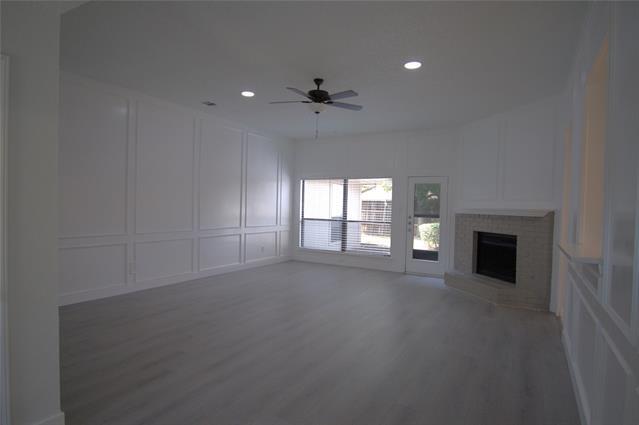 Foto del edificio - 2035 Lansdown Dr