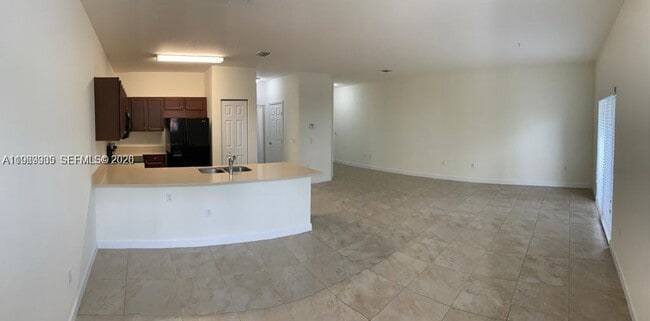 Building Photo - 290 NW 109th Ave