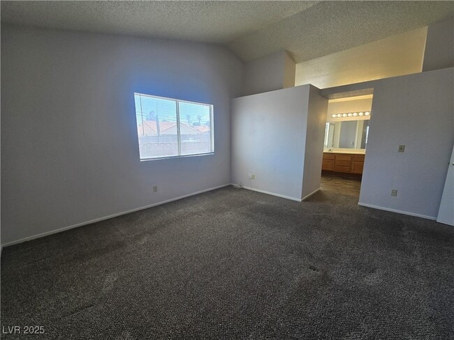 Building Photo - 1105 Overture Dr