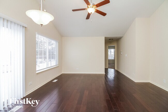 Foto del edificio - 3023 Impressions Dr