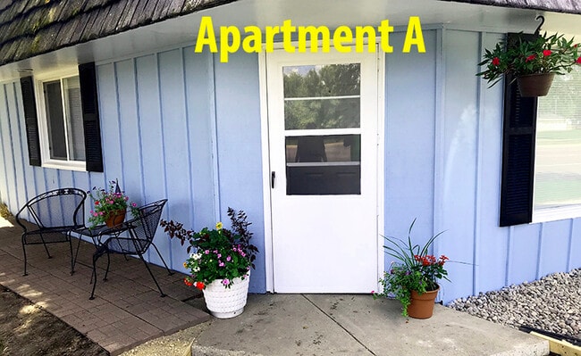 Double-door Entryway - 101 Parkway Ave Townhome