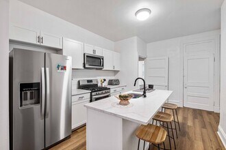 Building Photo - 2230 Tilbury Ave