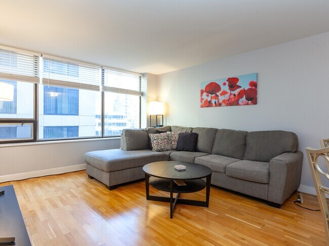 Foto del edificio - 233 E Erie St