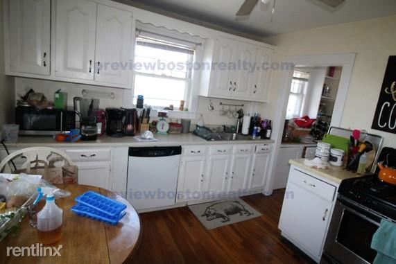 Building Photo - 94 Beechcroft St