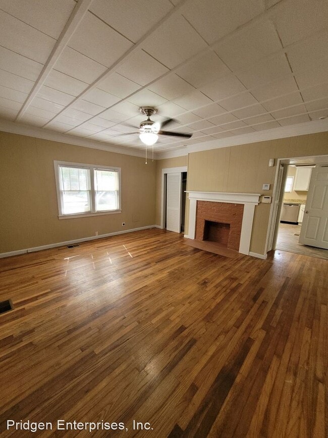 Building Photo - 3 br, 2 bath House - 130 Carr Street - 130...