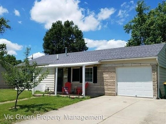 Primary Photo - 35 Marchmont Dr