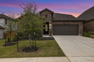 Building Photo - 328 Terrene Trl