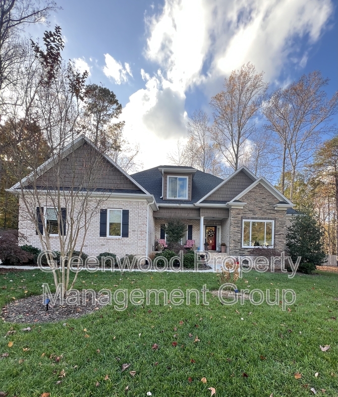 Foto principal - 3392 Manorwood Rd