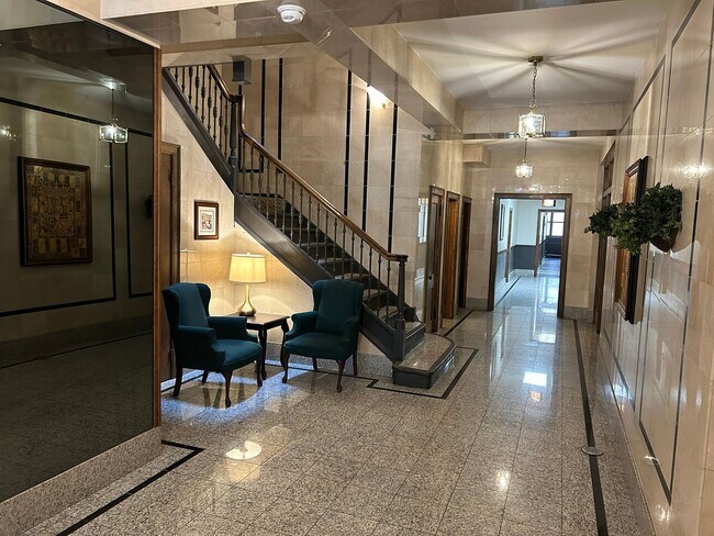 Foto del interior - 2256 N. Cleveland