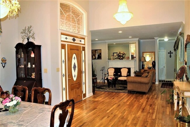 Photo - 355 Forest Hill-Irene Rd House