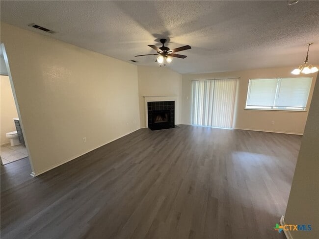 Building Photo - 4303 Fawn Dr