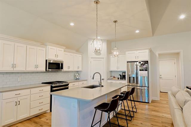 Building Photo - 5733 Legacy Dr