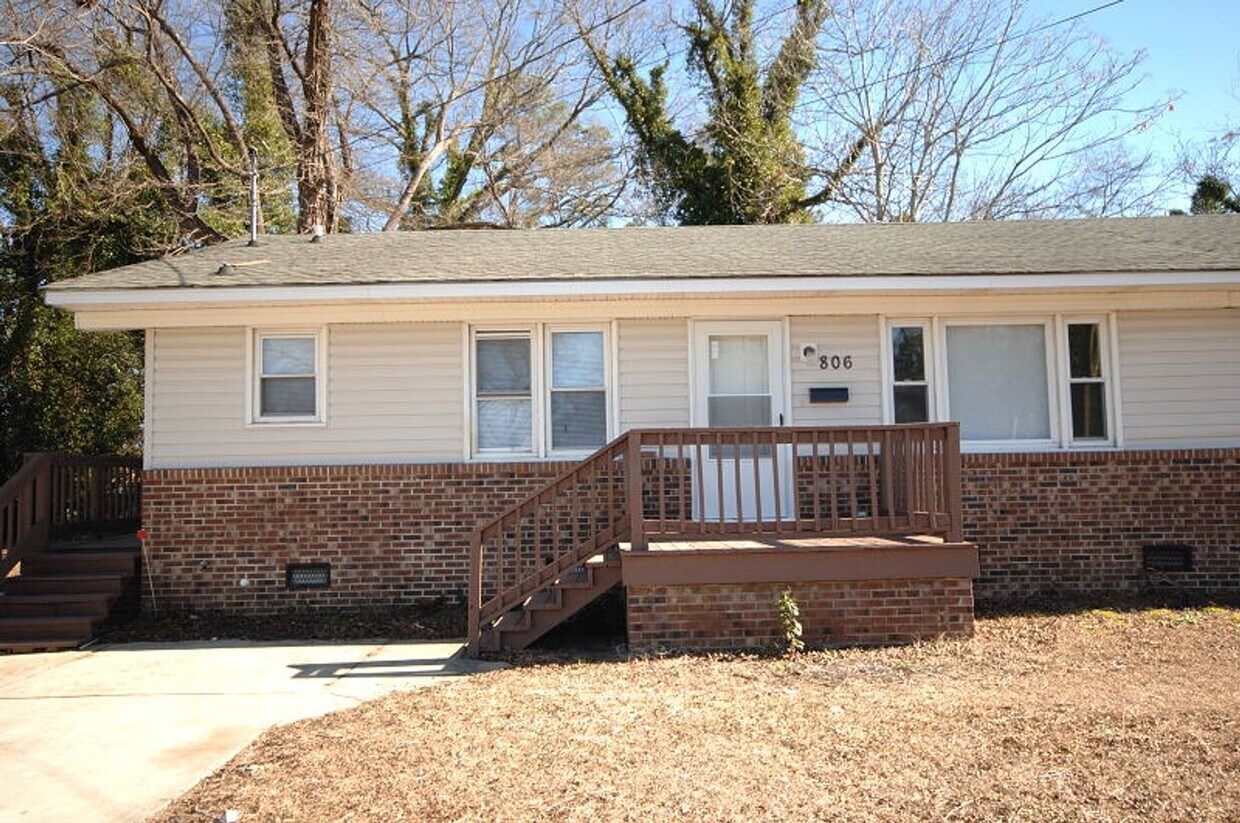 Foto principal - 806 Devereaux St