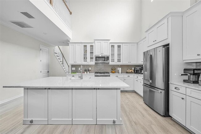 Building Photo - 13760 Stevenson Ln