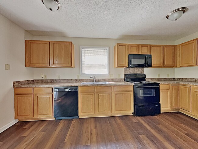 Building Photo - 7112 Sycamore Grove Ct