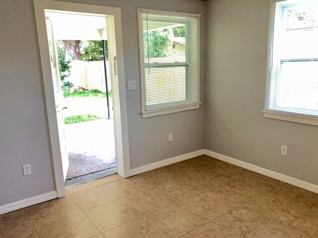 Foto del edificio - Sanford - 3 Bedroom 1 Bathroom - 1095.00