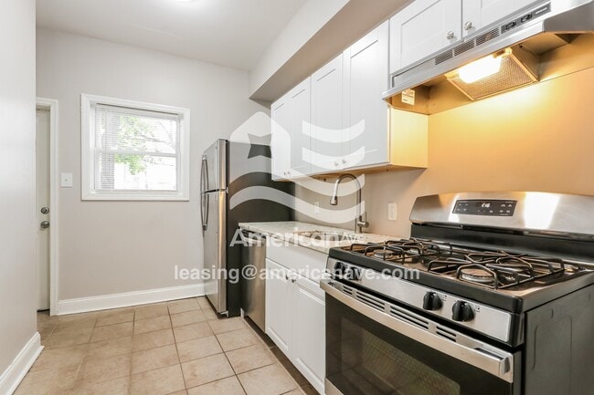 Foto del edificio - 330 N Robinson St