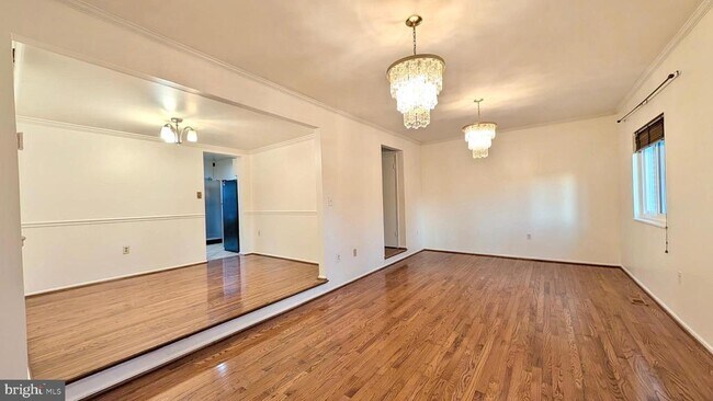 Foto del edificio - 7051 Leewood Forest Dr